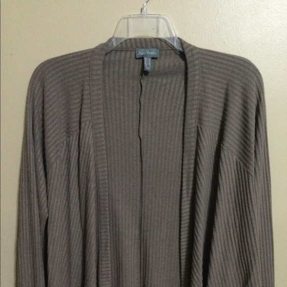 Gently worn ribbed open front Sm - Picture 5 of 5